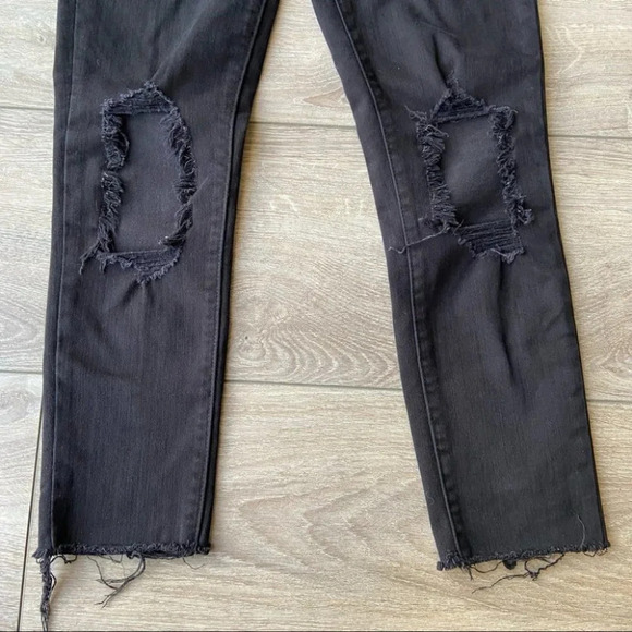 Levi’s 721 Ripped High Waist  Cropped Raw Hem Skinny Jeans - Picture 7 of 16